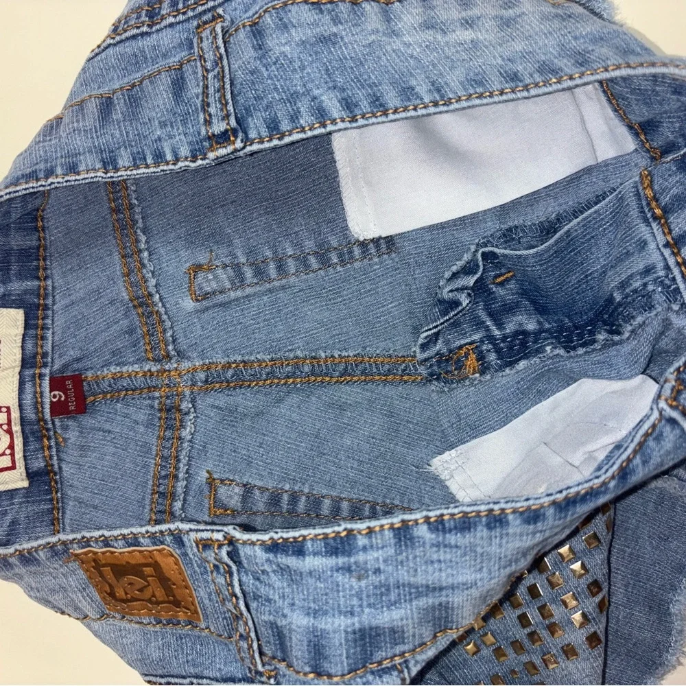 LEI Blue Denim Studded Cutoff Shorts - Picture 3 of 4